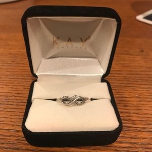 Kay Infinity Ring Size 10